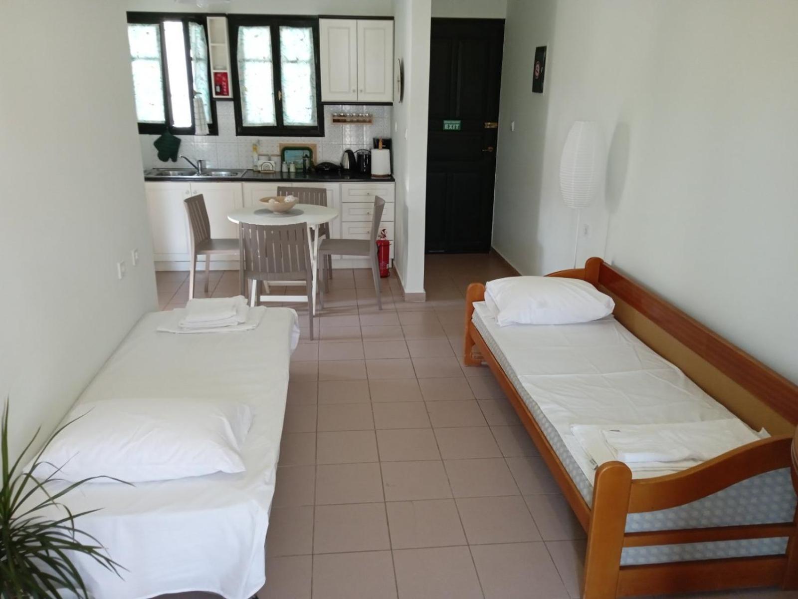 Phoeve Apt-Lovely 1-Br Rental Near The Beach กาลาธาส ภายนอก รูปภาพ